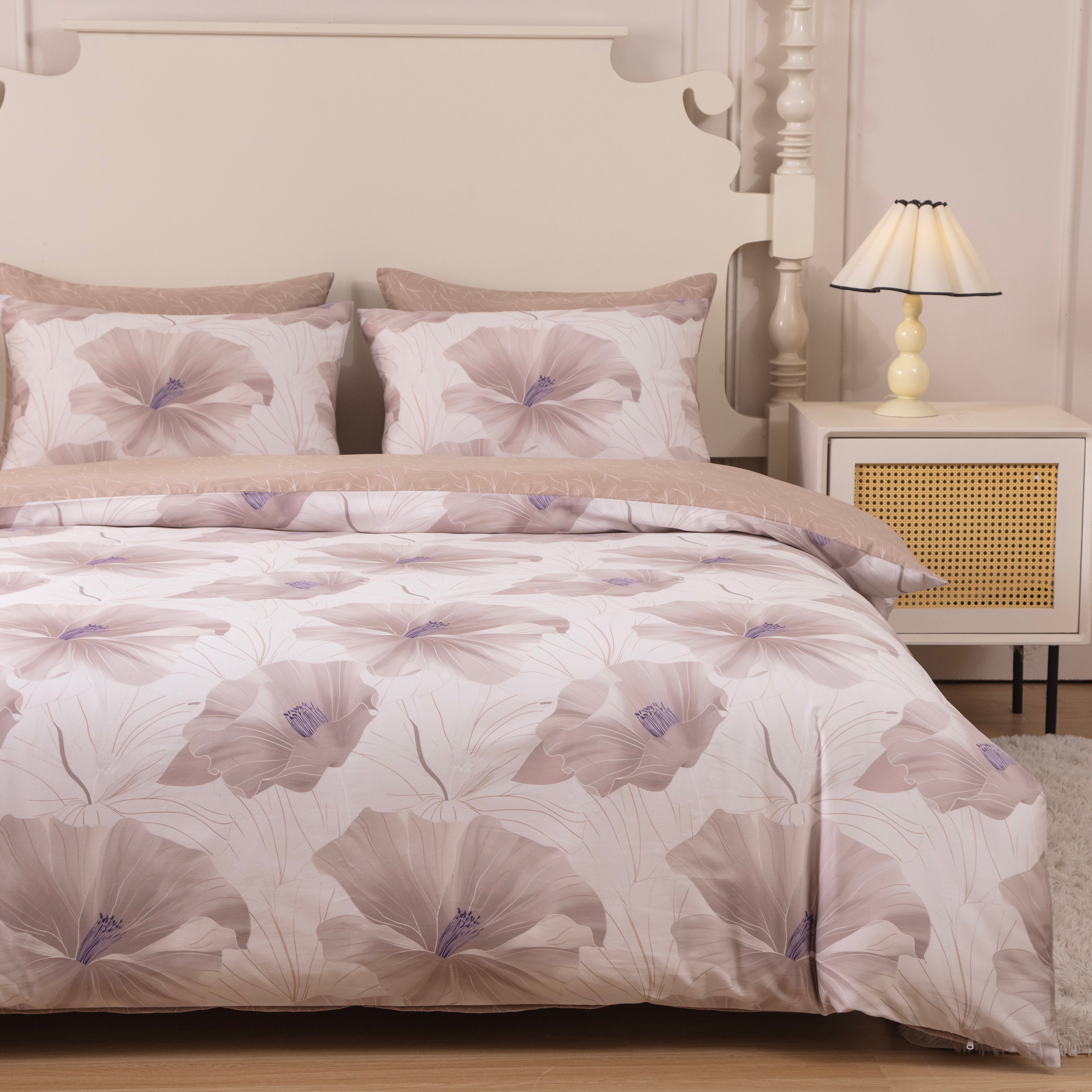 Luna Petals Bed Linen Set