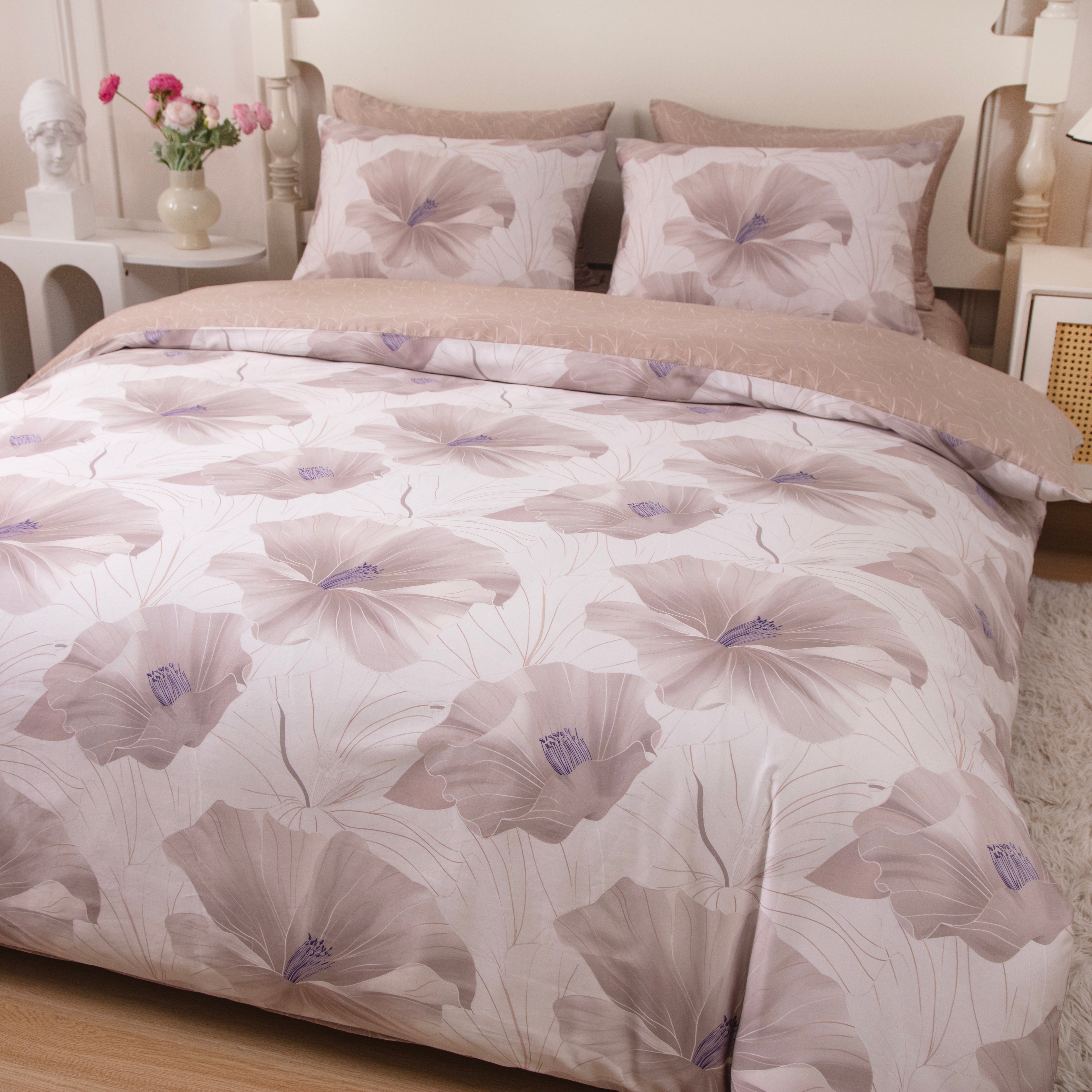 Luna Petals Bed Linen Set