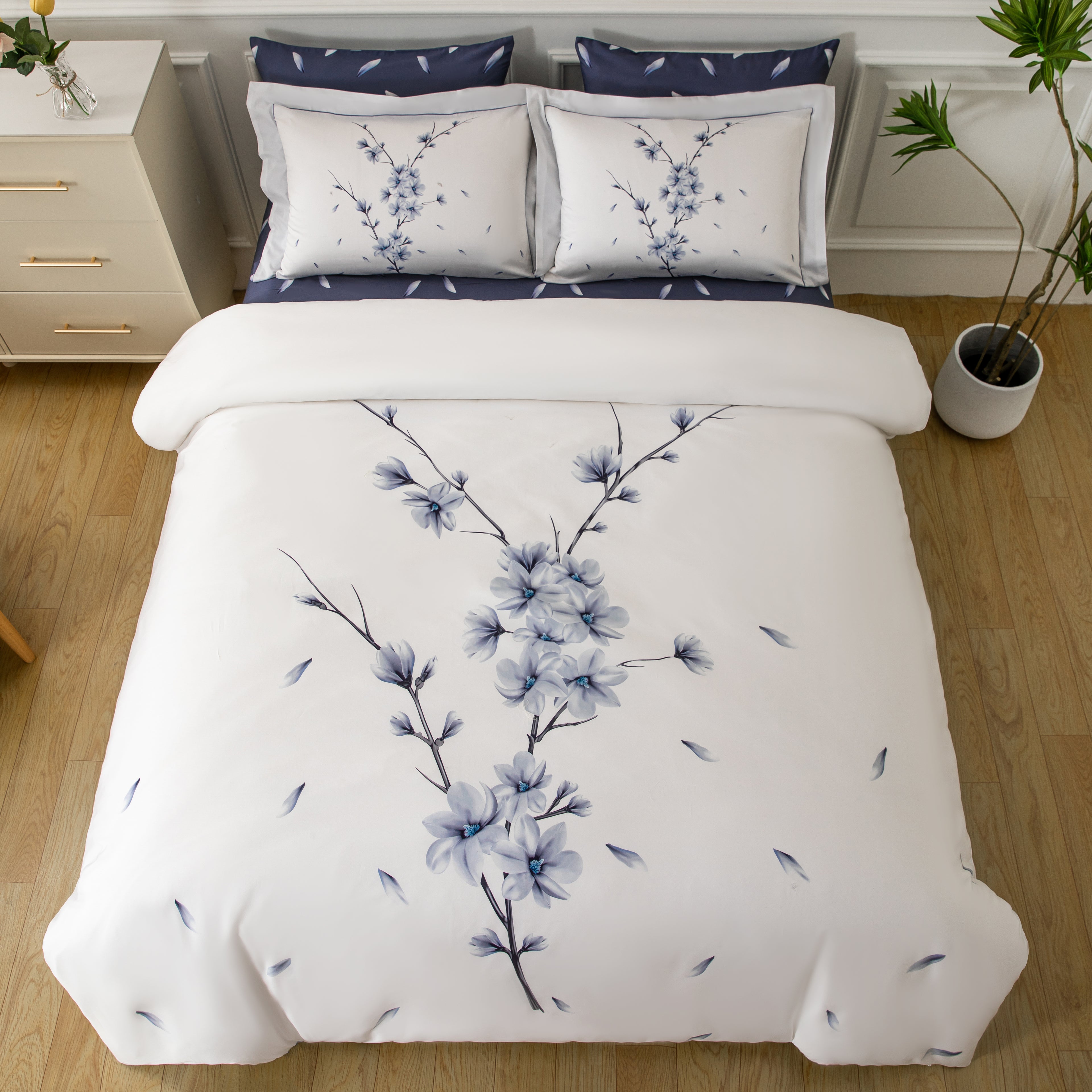 Winter Blossom Bed Linen Set