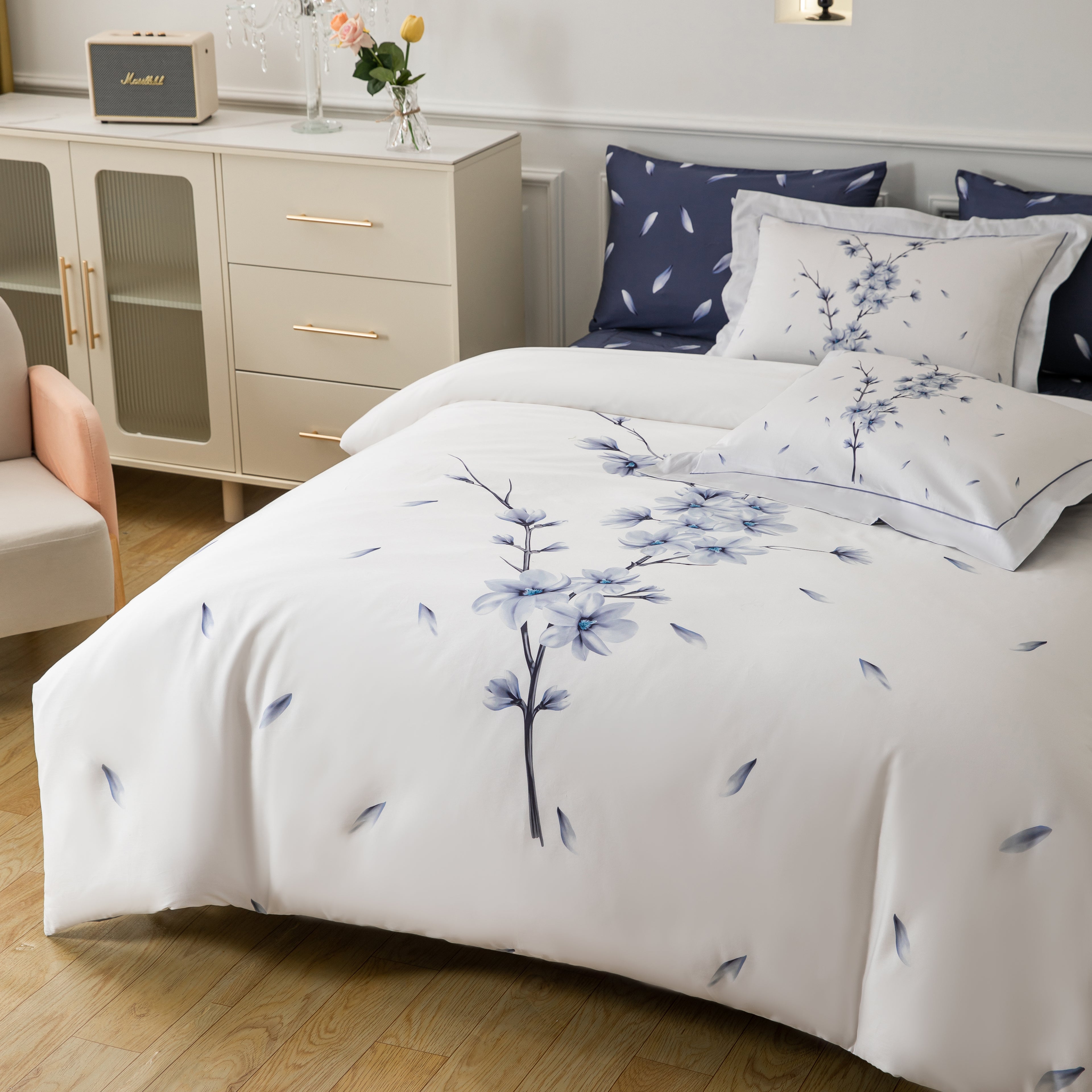 Winter Blossom Bed Linen Set