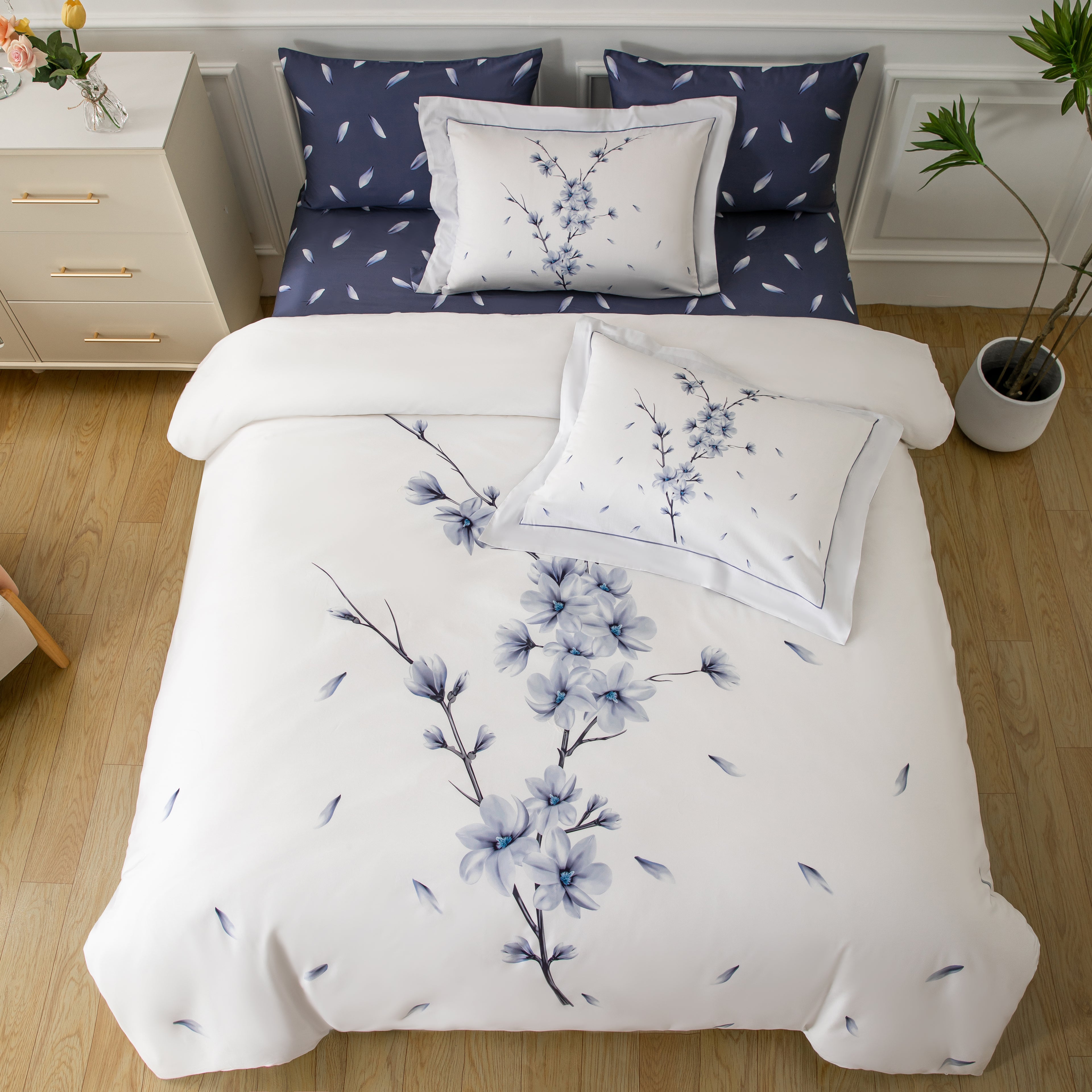 Winter Blossom Bed Linen Set