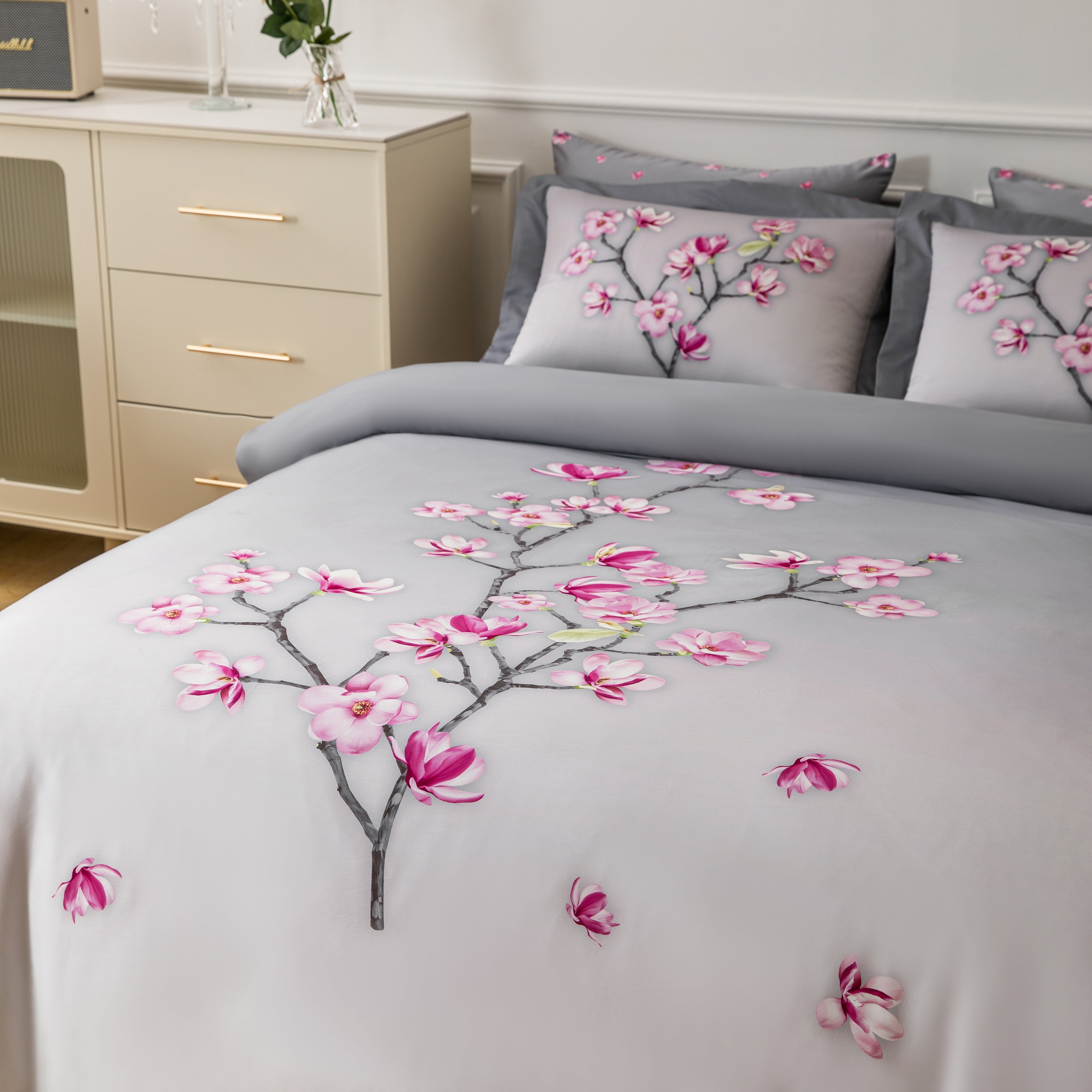 Pink Magnolias Linen Set