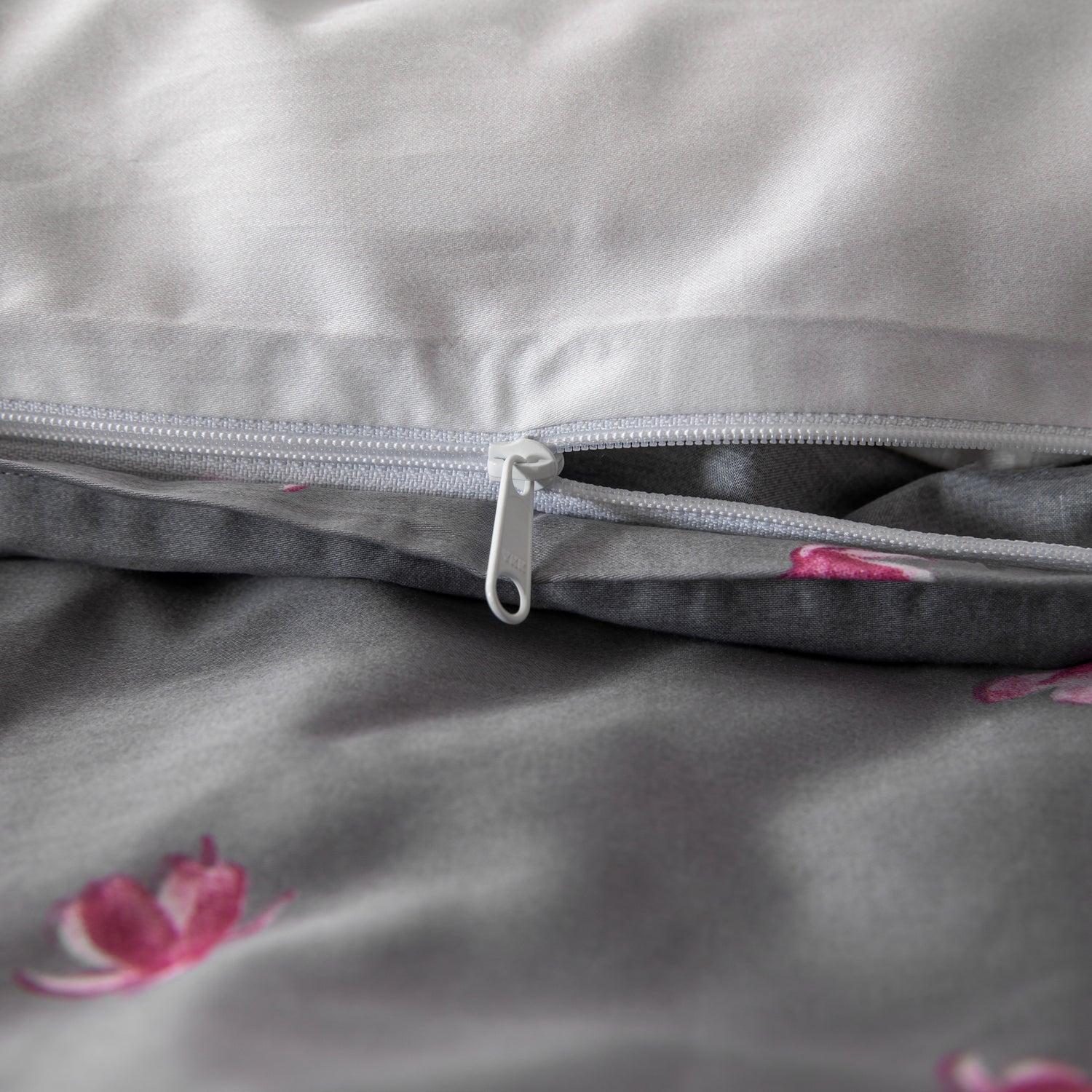 Pink Magnolias Linen Set