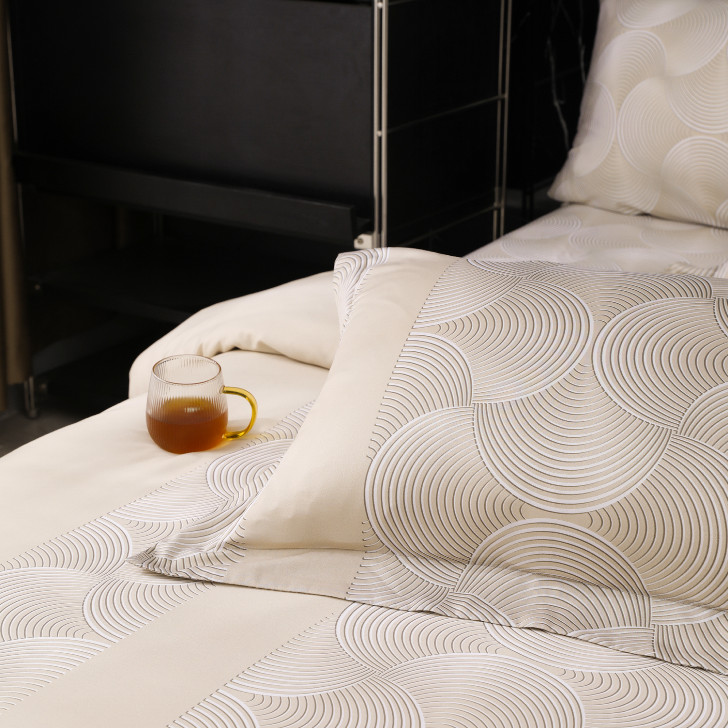 Liora Bed Linen Set