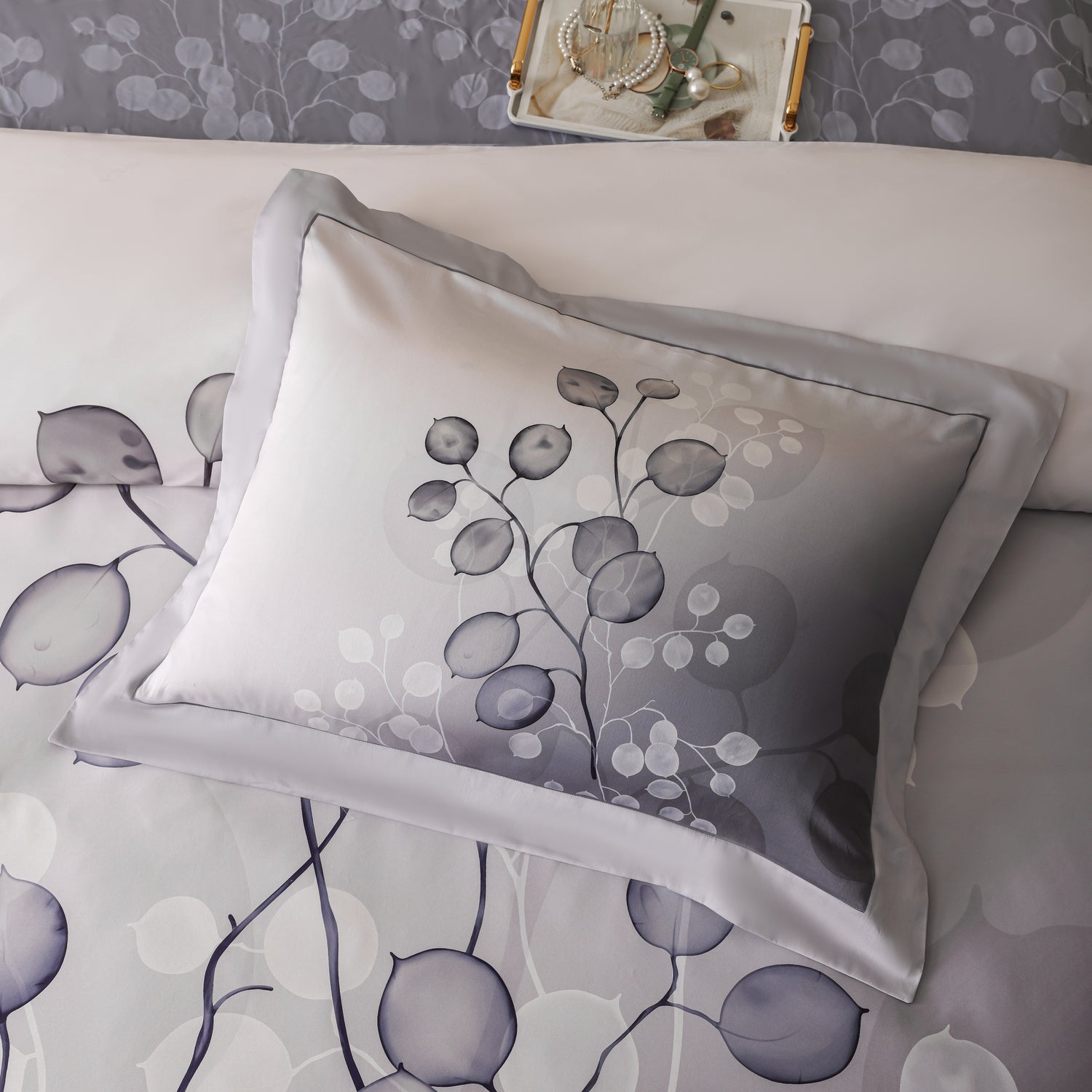 Caprice Bed Linen Set